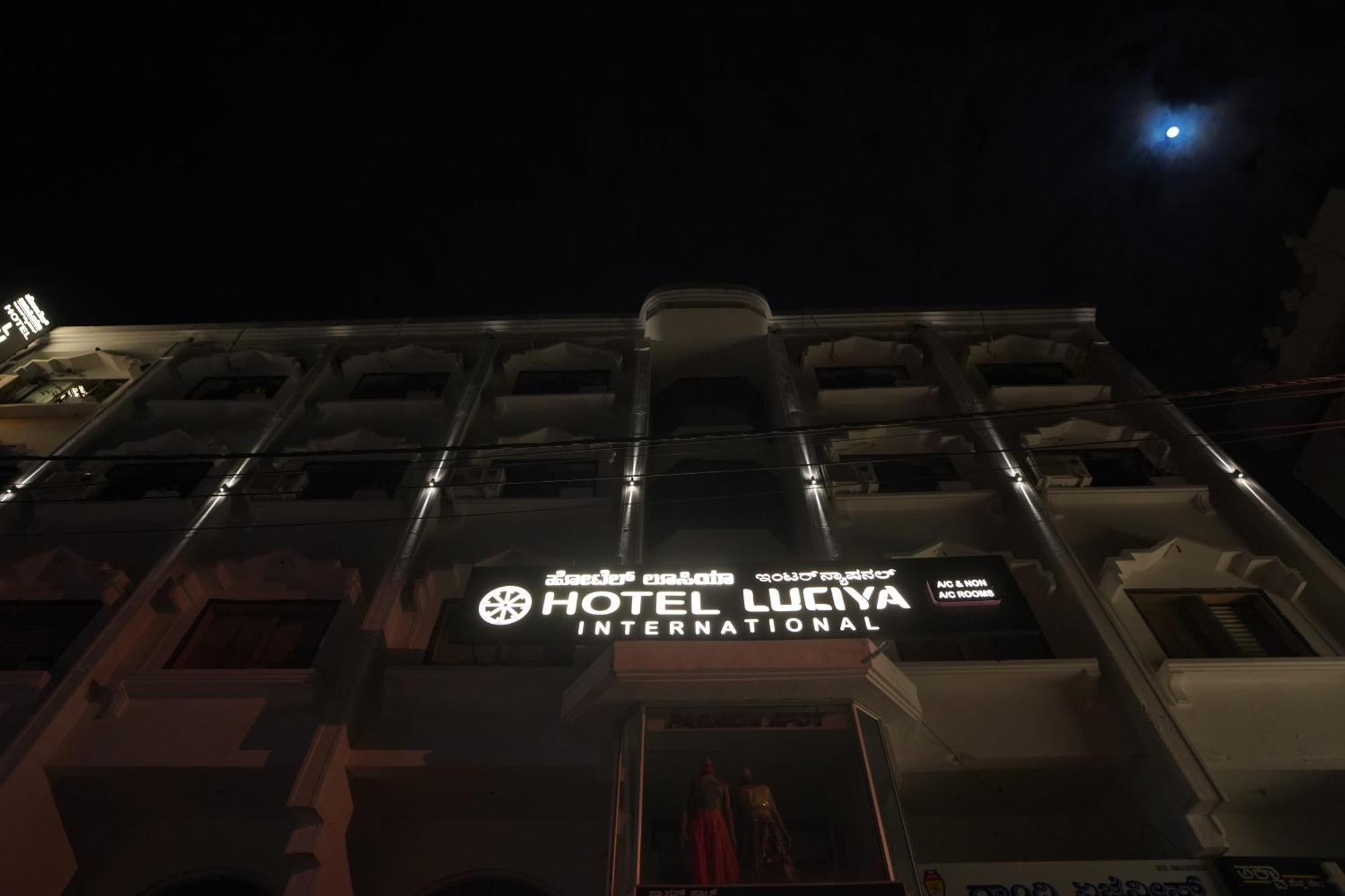 Luciya International Mysore Εξωτερικό φωτογραφία