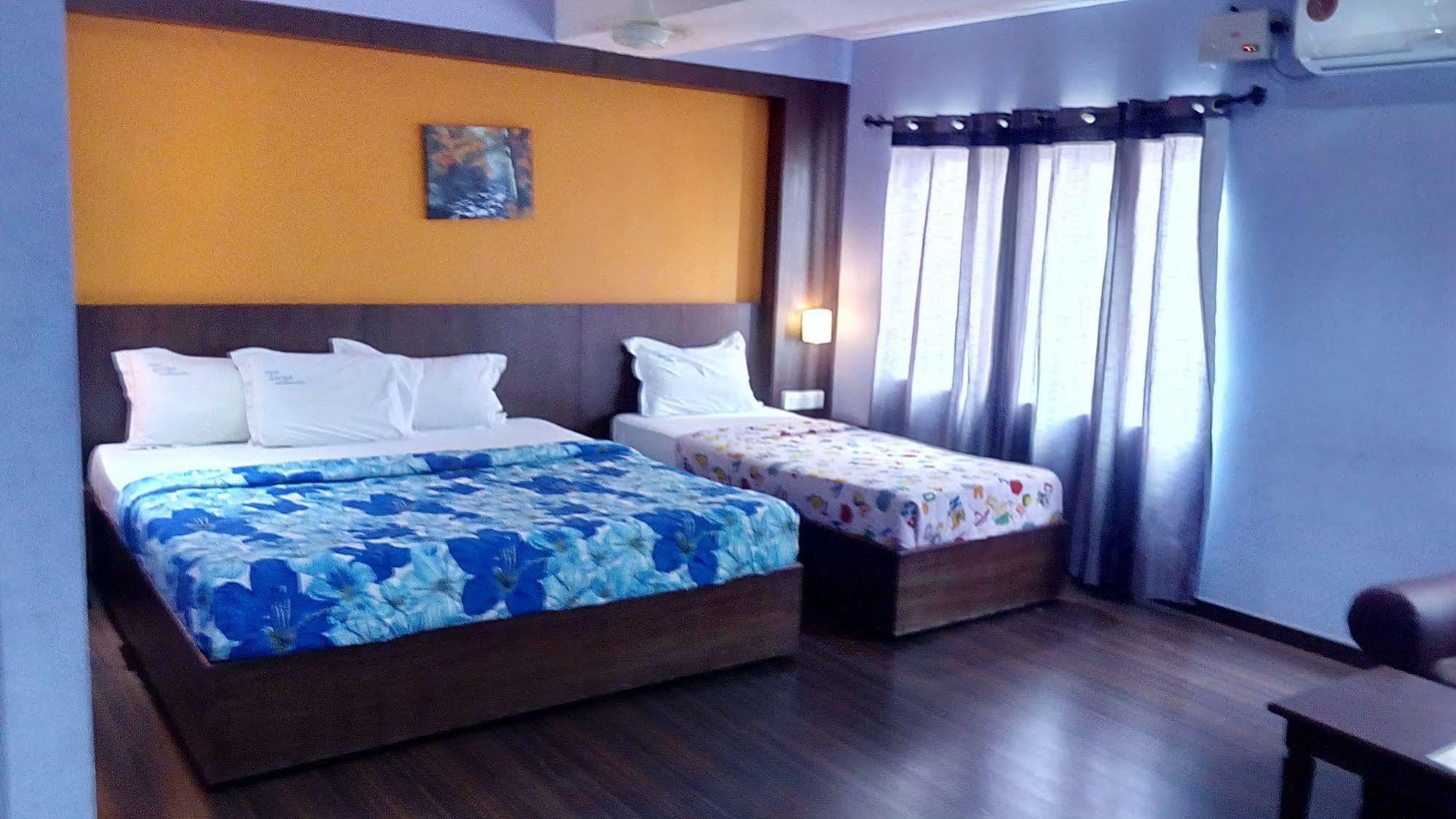 Luciya International Mysore Εξωτερικό φωτογραφία